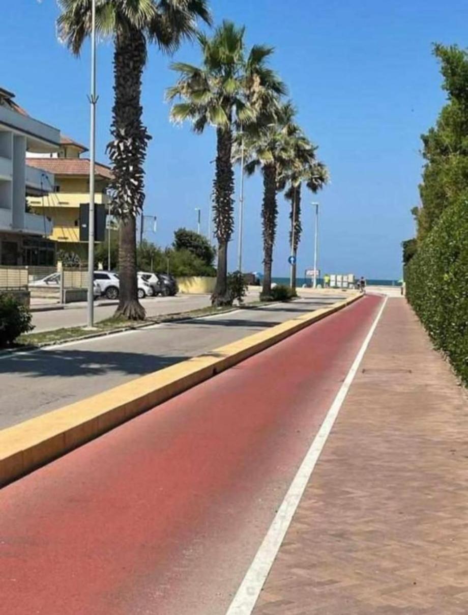 شقة Ad Un Passo Dal Mare Porto SantʼElpidio المظهر الخارجي الصورة